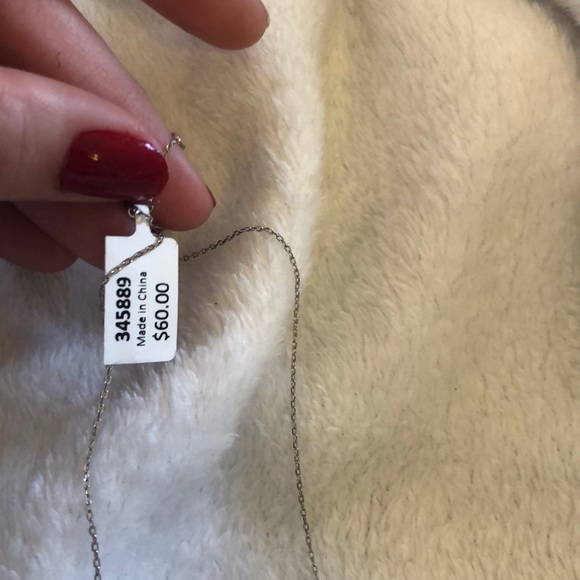 Key Heart necklace. Never worn, with tags. - Picture 2 of 3